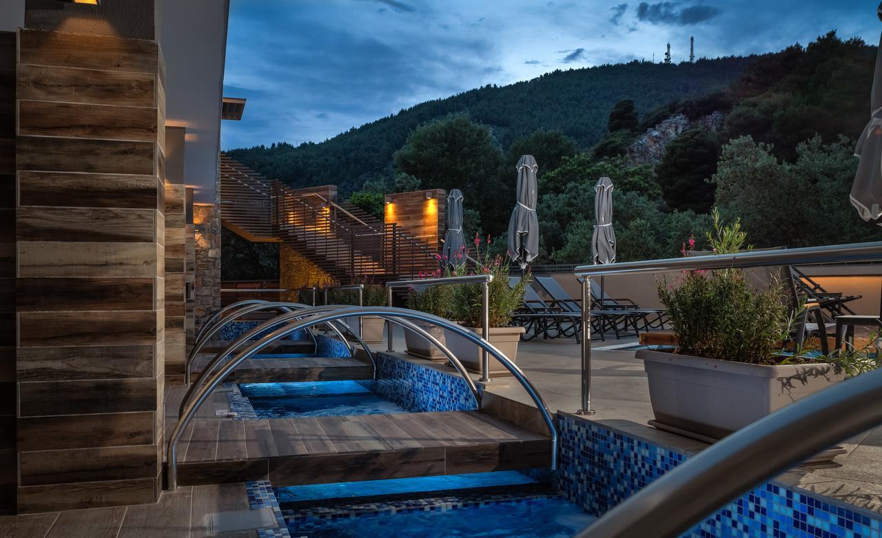 Deluxe Double with Plunge Pool